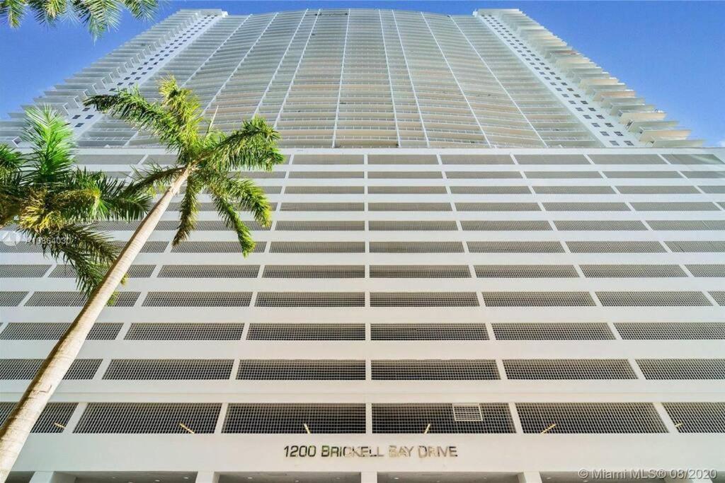 Luxurious Private Unit With Parking Appartement Miami Buitenkant foto