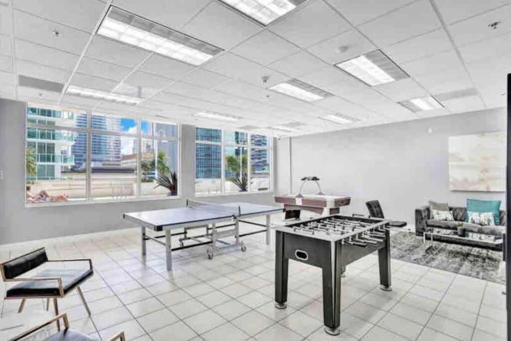 Luxurious Private Unit With Parking Appartement Miami Buitenkant foto