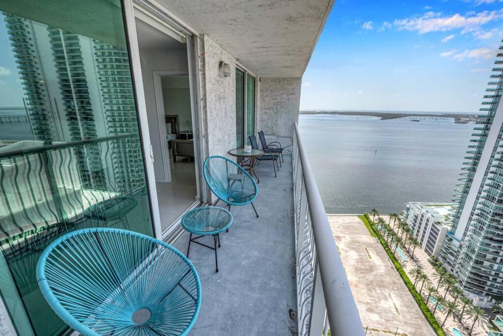 Luxurious Private Unit With Parking Appartement Miami Buitenkant foto