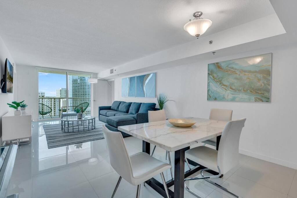 Luxurious Private Unit With Parking Appartement Miami Buitenkant foto